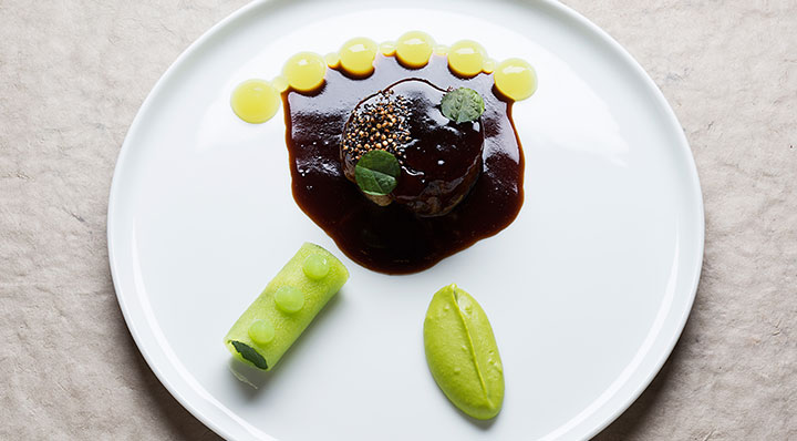 Braised veal neck sous videGeschmorter Kalbskamm Timraue